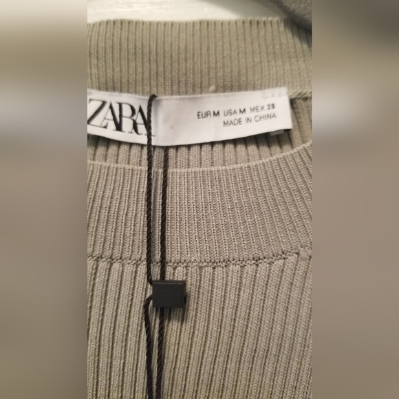 **SALE** Zara Knit Victorian Style Top sz M (Green) NWT - Picture 2 of 3